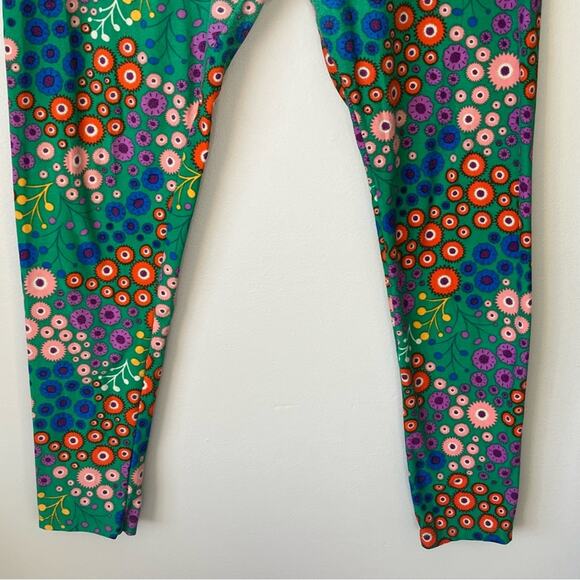 LuLaRoe Green / Pink / Yellow Patterned Leggings Size Tall and Curvy 12/18 - Picture 10 of 10